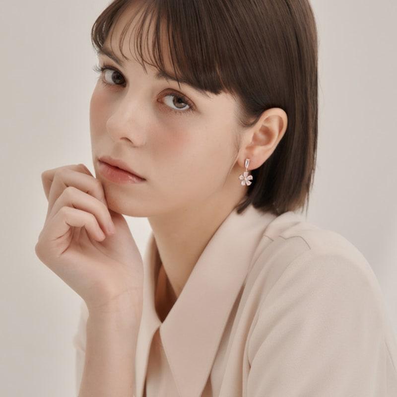 ELLE Schmuck 14K GF Blume Hängeohrringe ELGPEE564