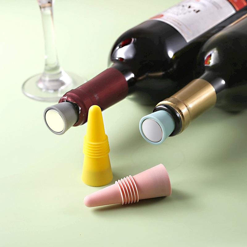 Tappo Rosso in Silicone per Vino e Bottiglia: Sigillo Versatile per Conservare Fresco per Bottiglie di Vino, Birra e Condimenti.