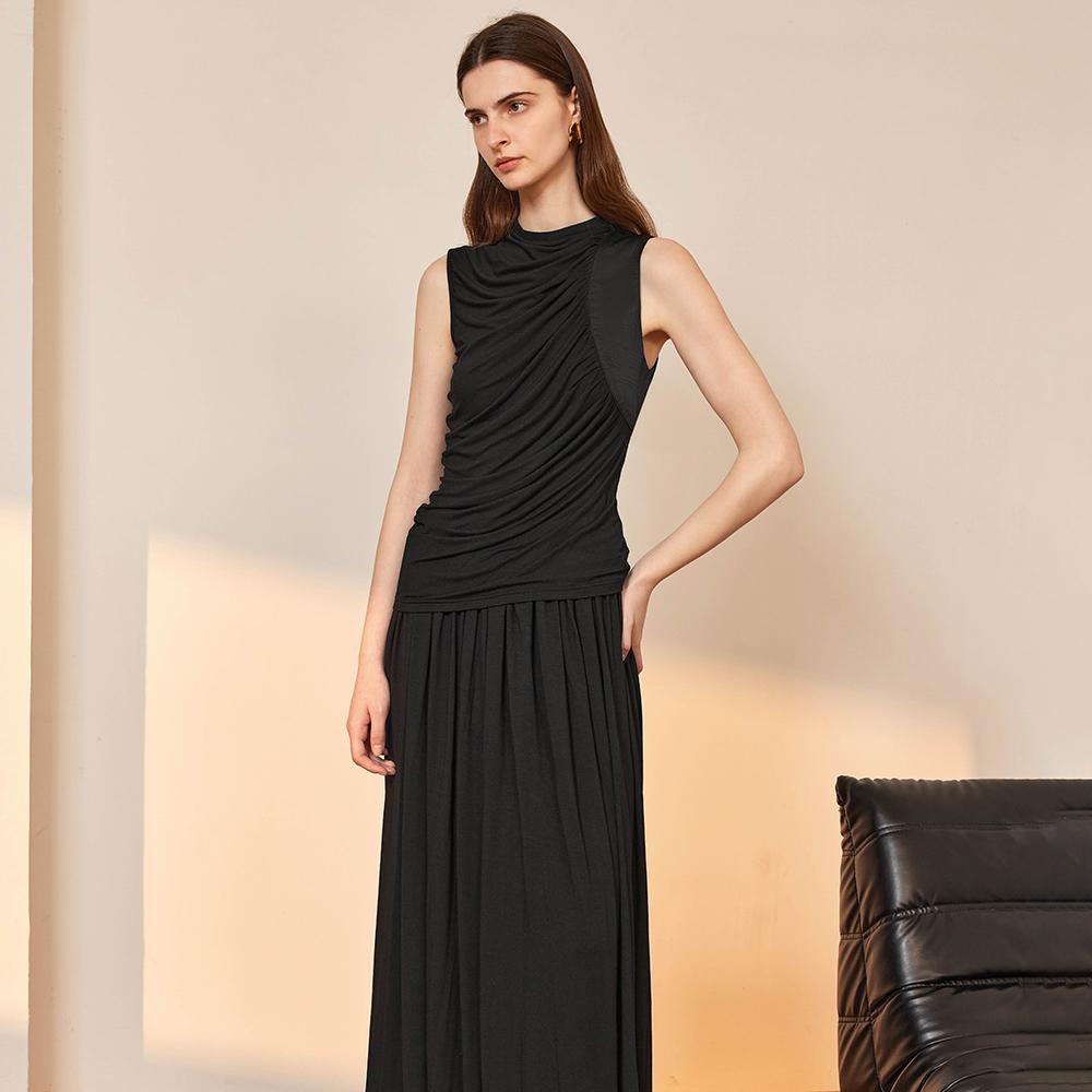Waiwaiaiem Yy_Pleated Irregular Top_Black