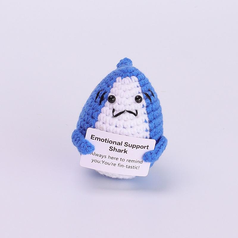 Funny Crochet Positive Energy Shark Doll with Card Home Room Decoration Handmade Wool Knitted Bee Ornament Christmas Party Gift