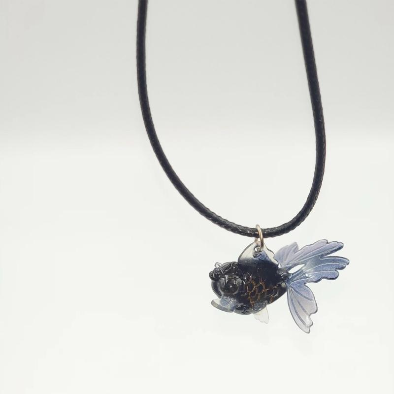 Y2K Resin Goldfish Pendant Necklace for Women Fashion Egirl Punk Clavicle Chain Fashion Jewelry Valentines Day Gifts
