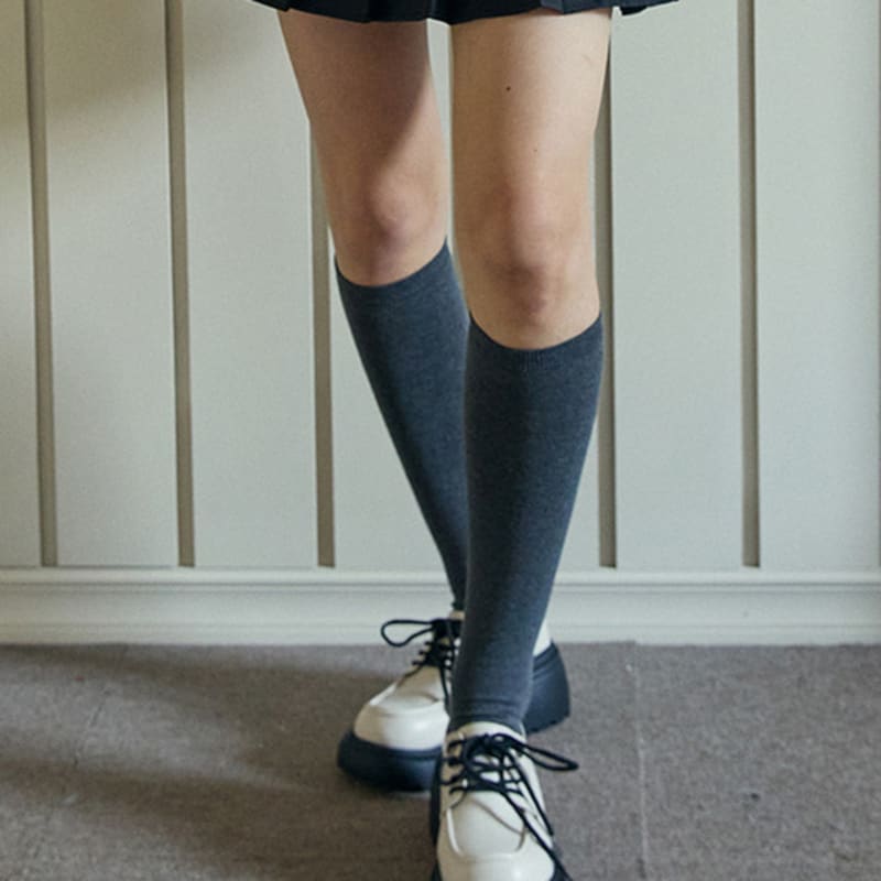 

розовый АНАНАС [2ШТ 1КОМПЛЕКТ] БАЗОВЫЕ ГОЛЬФЫ ДО КОЛЕНА_УГОЛЬНЫЙ CHARCOAL_FREE