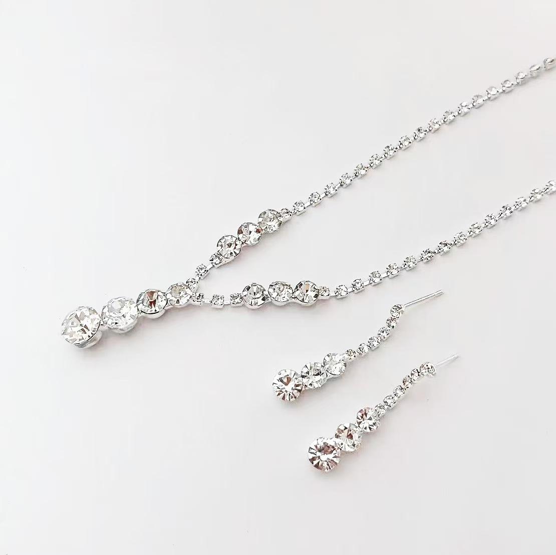 Cross-Border Bridal Choker Set - Women s Niche Design, Long Simple Rhinestone Pendant Necklace серебро белый