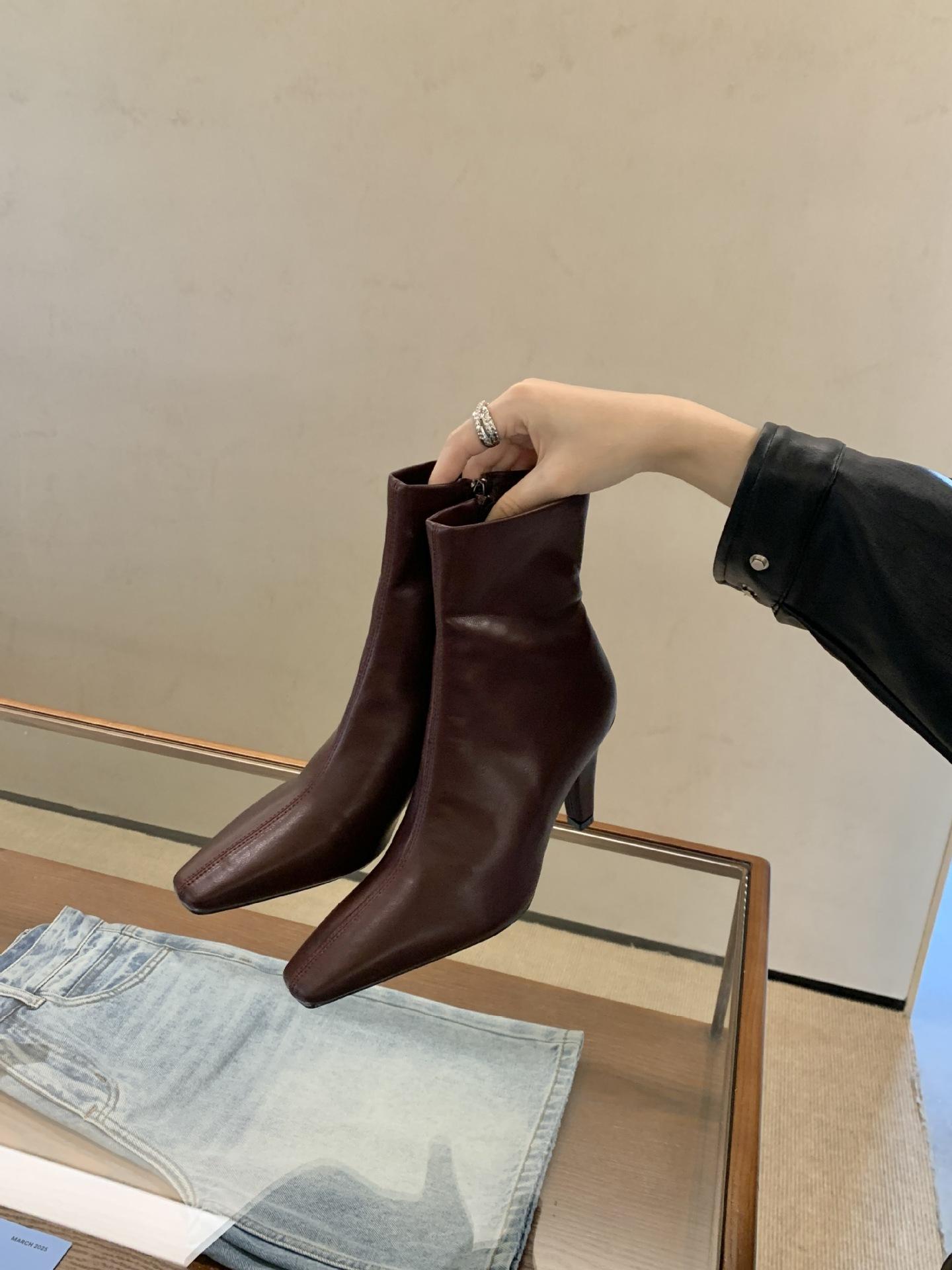 

2025 simple thick high heel thin boots niche French temperament square head short boots fashion commuter solid color boots 39 коричневый