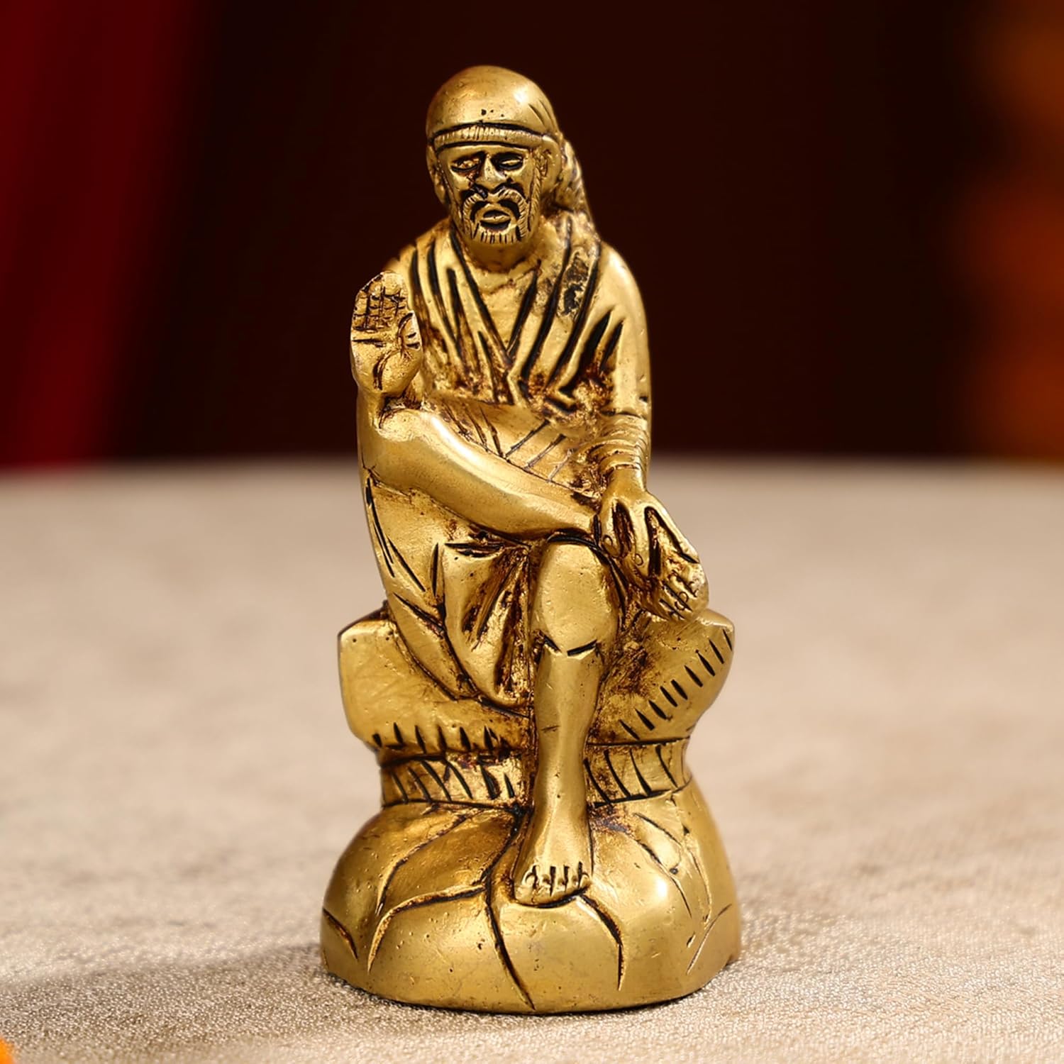 

Lord Sai Baba Idol Seated On Pedestal Idol, Shirdi Wale Baba Sitting Statue