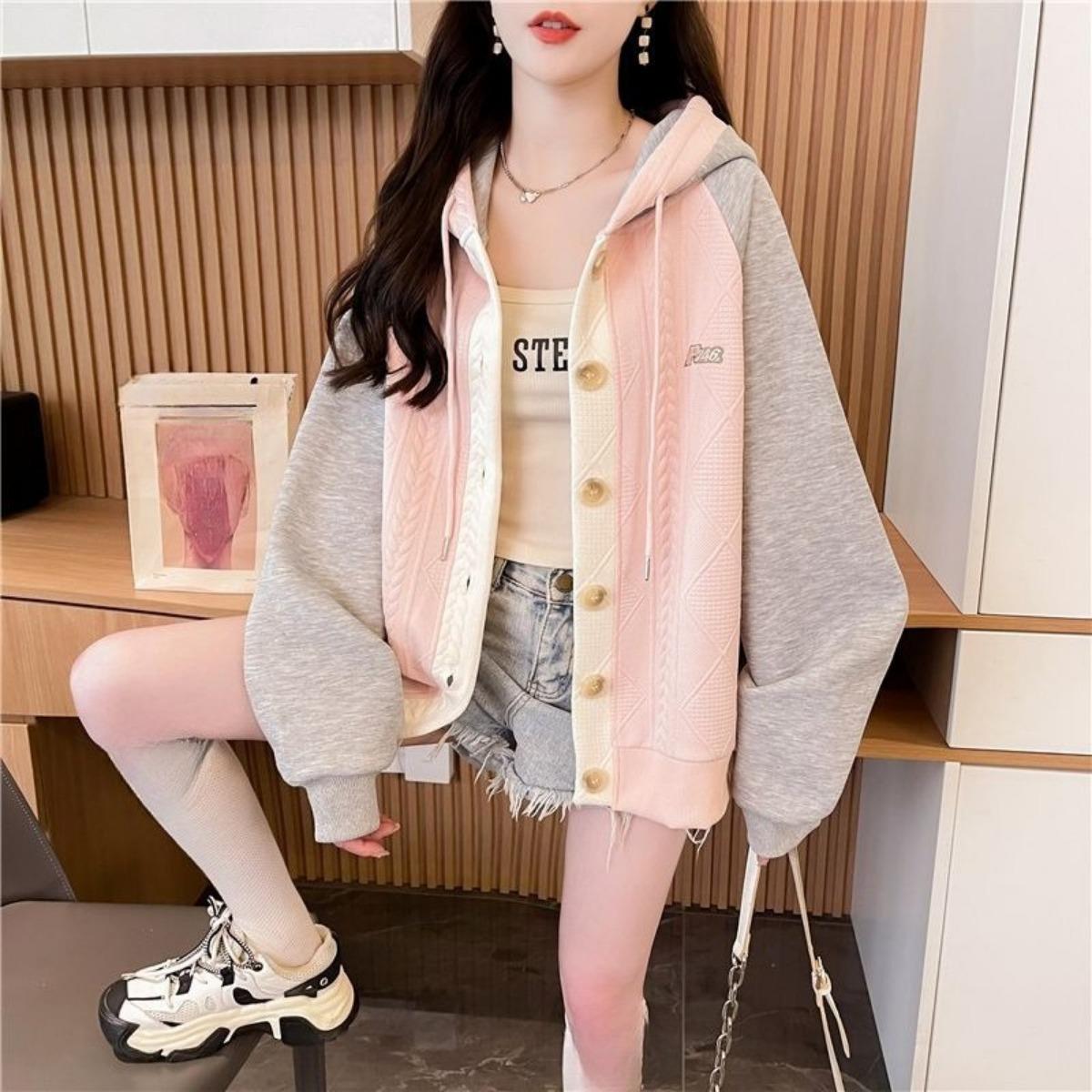 

Женская куртка с капюшоном в стиле колор-блок, большого размера, новая тонкая модель средней длины на весну и осень, на пуговицах, лоскутная толстовка для женщин M розовый