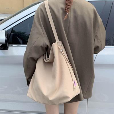 Casual Large Capacity Underarm Bag Women's 2025 New Nylon Cloth Bucket Bag Simple Shoulder Bag One Piece Dropship