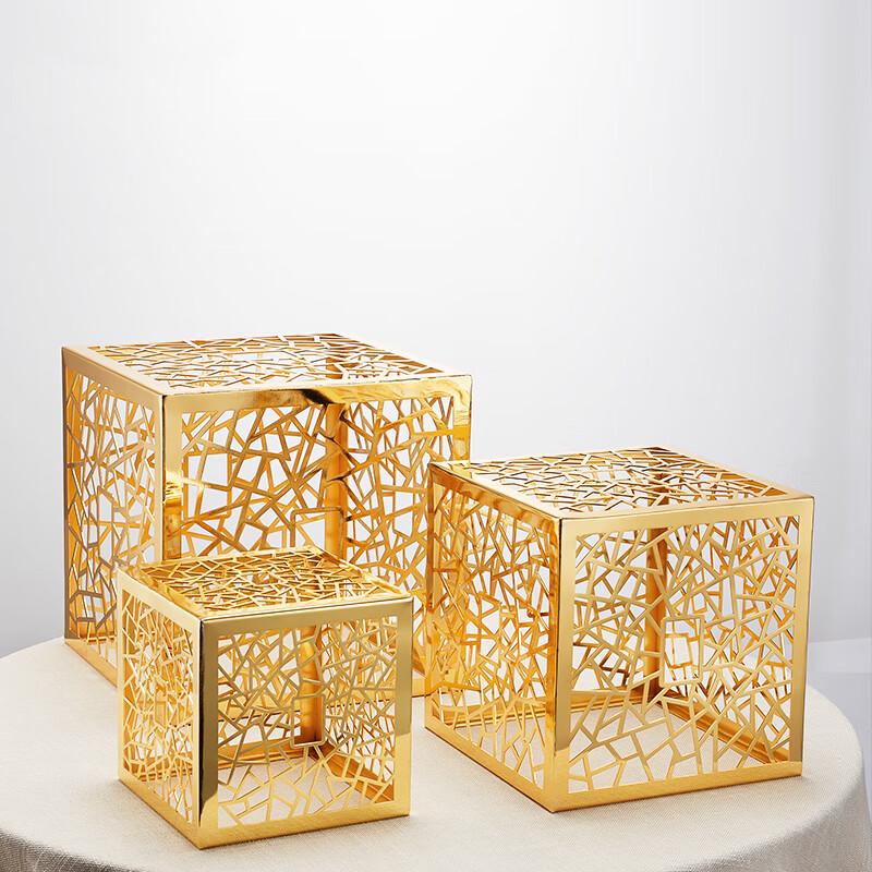 PYTHONIC Five-Sided Buffet Display Stand with Glass Dish