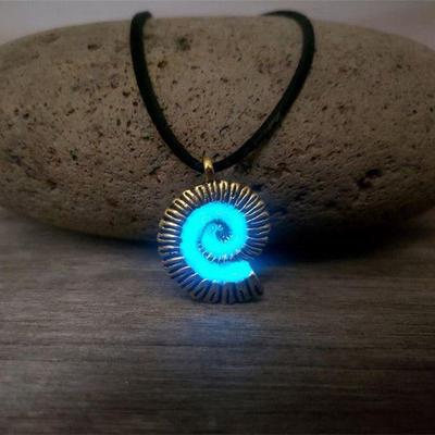 Collana Ciondolo Conchiglia Sirena Luminosa in Vendita Calda