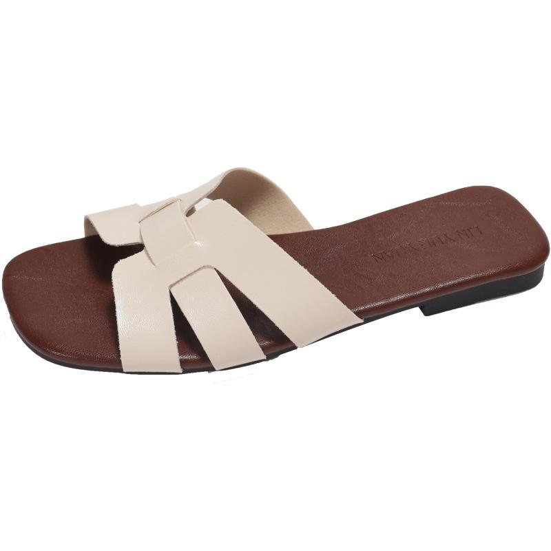 Soft Flat Bottom Versatile French New Casual Comfortable Sandals 2025 Summer Beach Slippers Women Wear One Word Cool Slippers