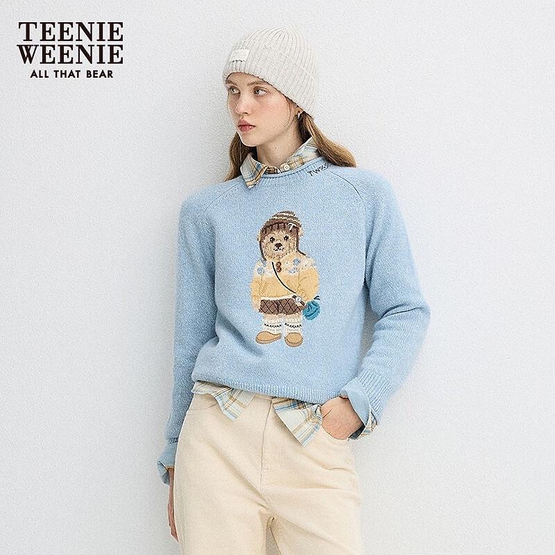 

Женский вязаный свитер с круглым вырезом и цветочным узором Мишка M