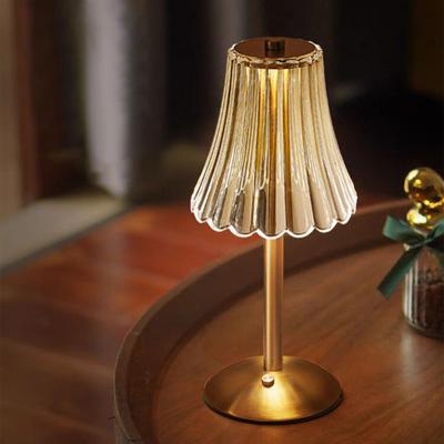 Tischlampe, Schlafzimmer, Nachttischlampe, Internet Instagram, Mädchen-Atmosphärenlampe, LED-Retro-Plissee-dekoratives Nachtlicht