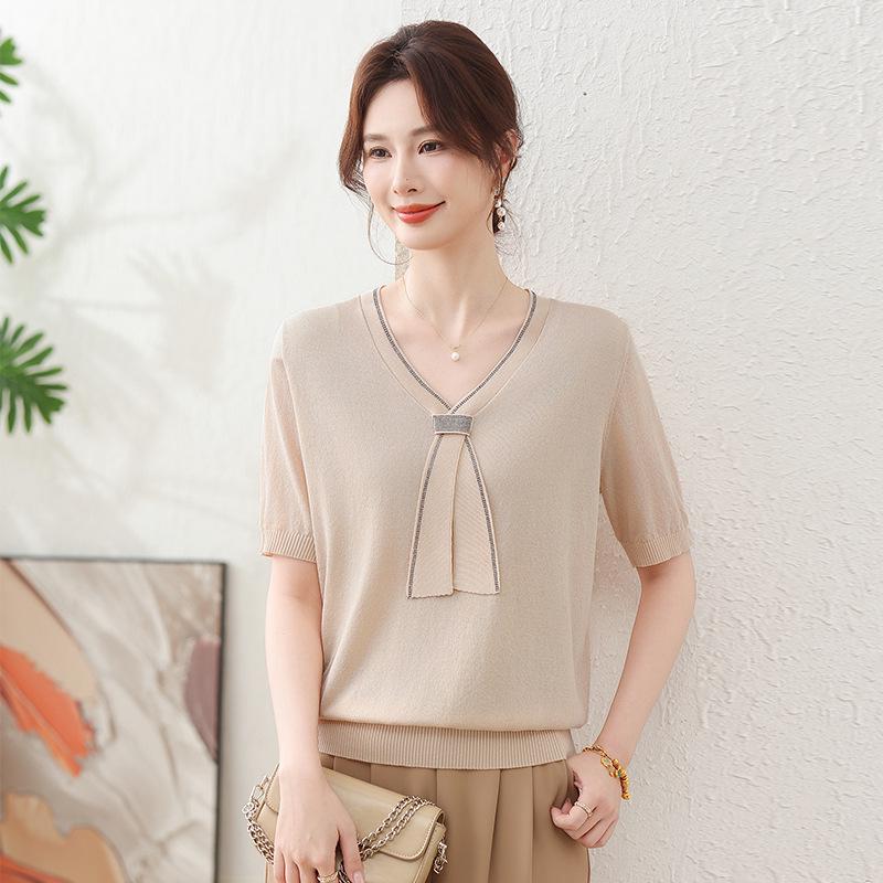 Mom's Summer 2026 Ice Silk Knit Sweater: Stylish Base Layer for Middle-Aged Women