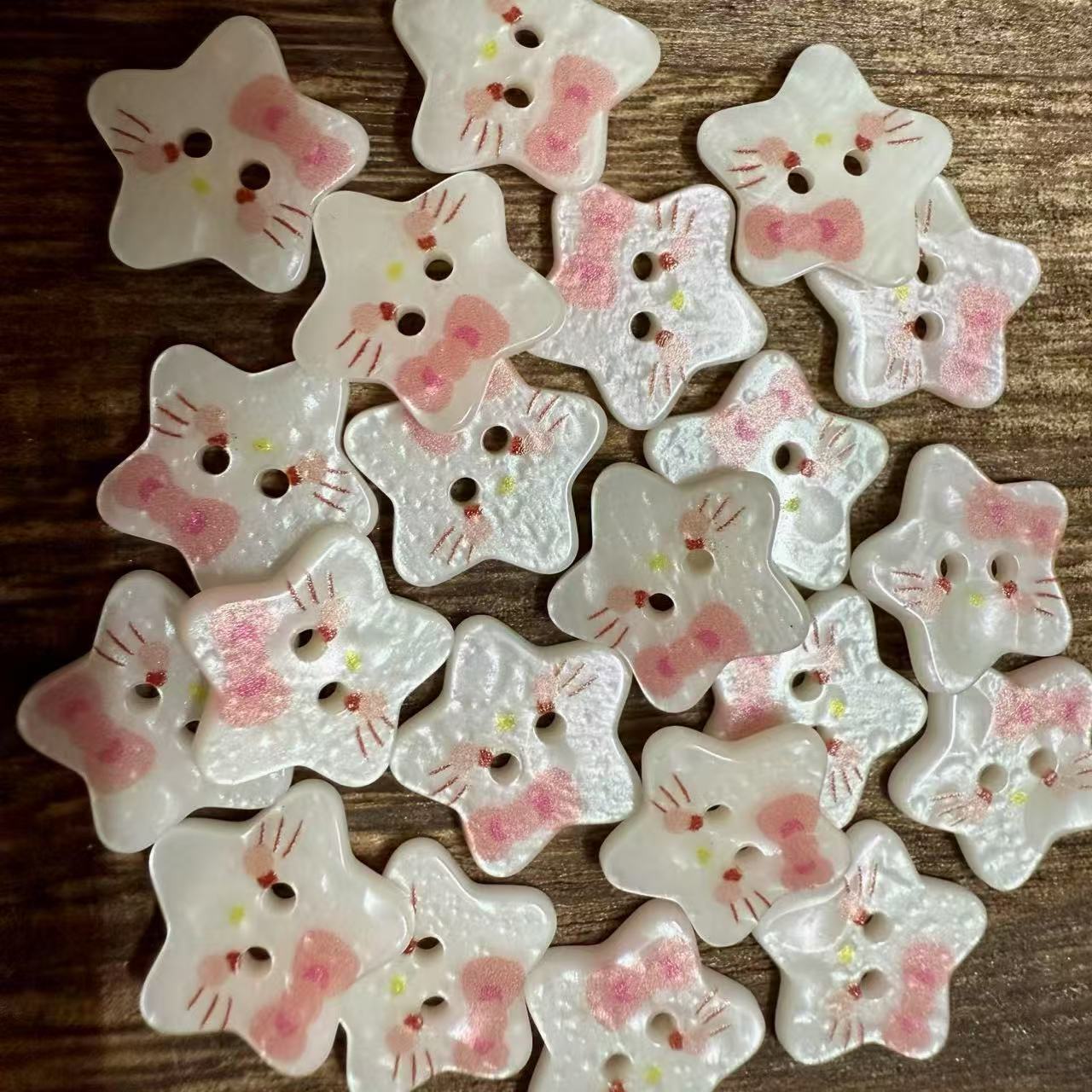 

10Pcs Cute Star Shape Buttons for Children Shirt Sweater Headwear Material DIY Decoration 2 Holes Button Apparel Sewing Supplies