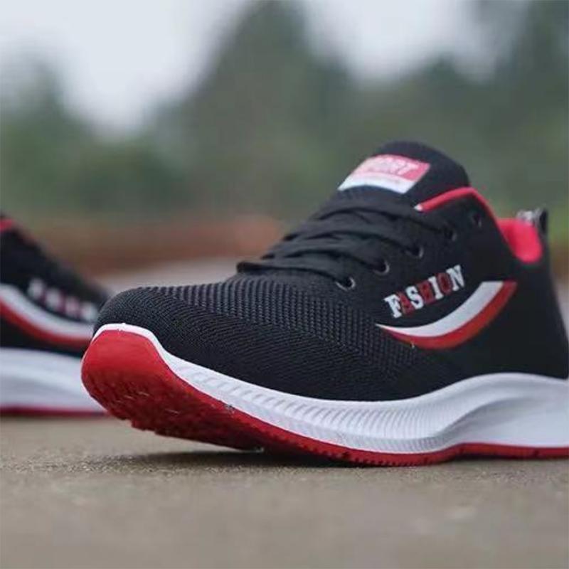 Black Sports Shoes Mesh Breathable Men's Clearance Shoes Soft Soled Non Slip Shoes New Fashion Spring Autumn