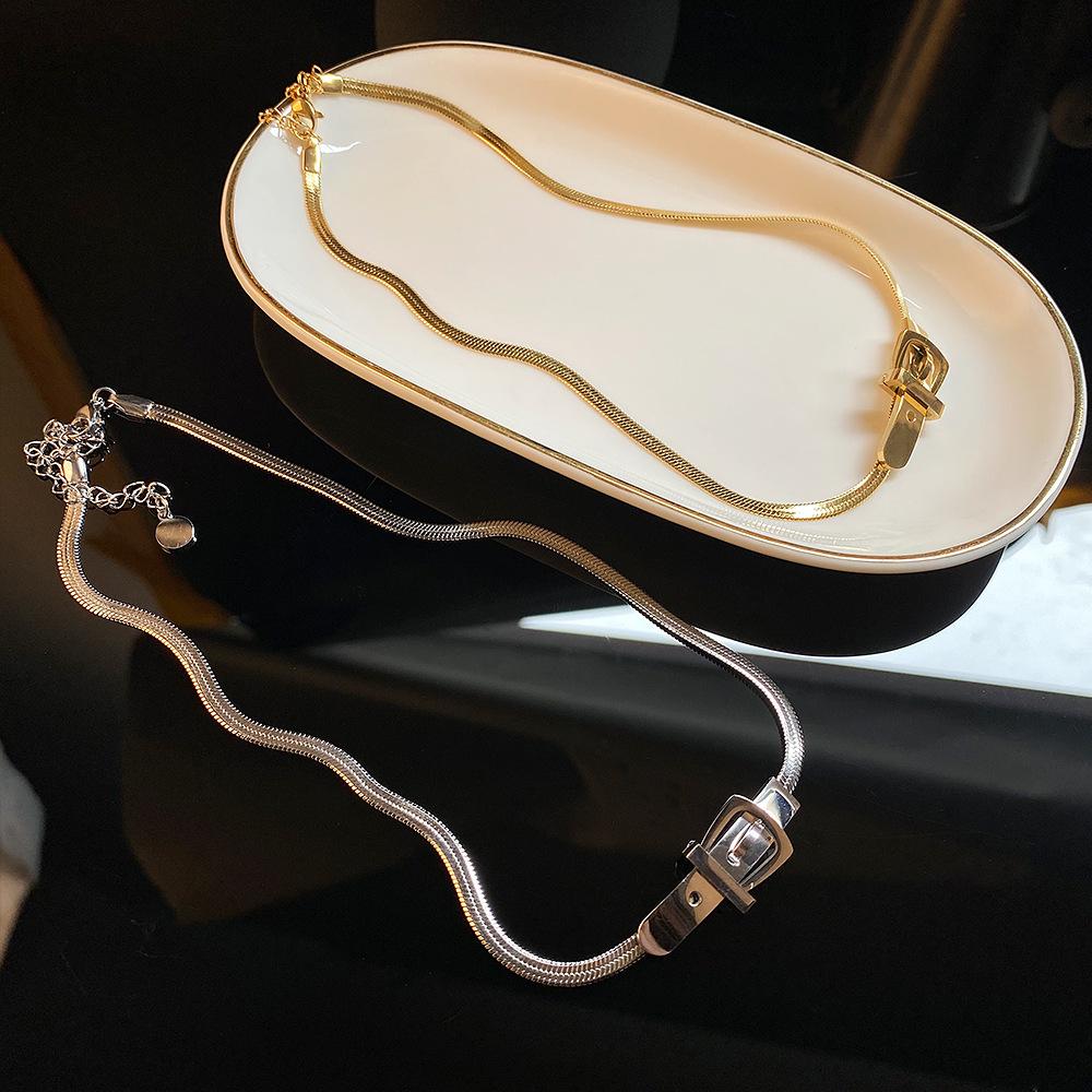Metal Belt Buckle Collarbone Necklace Short Choker Collarbone Chain Fashion Wild Necklace Jewelry Gift
