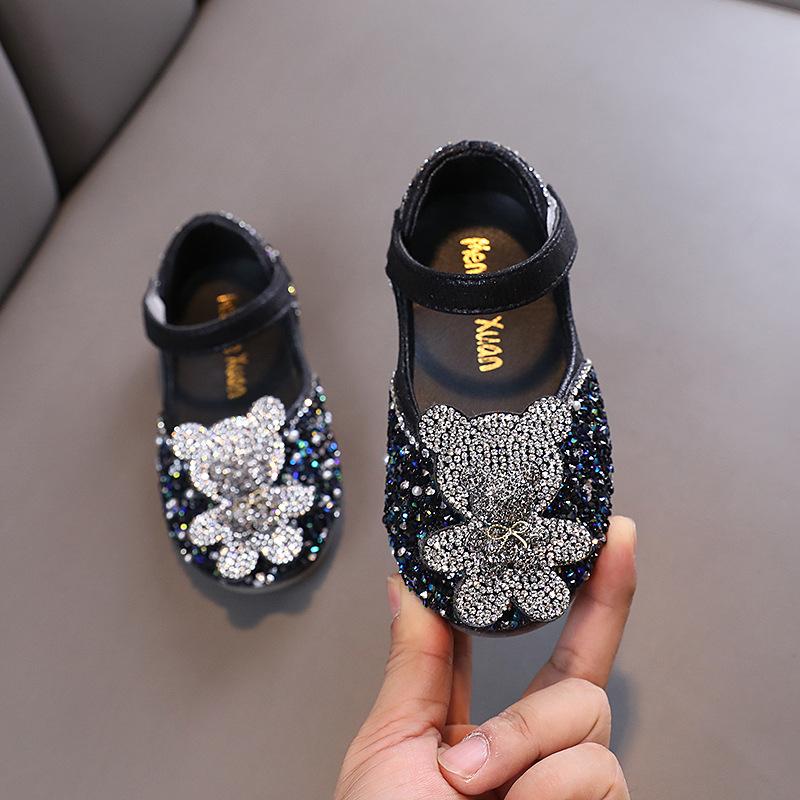 Nuovo stile autunnale da bambina elegante, scarpe basse da principessa con strass per bambine, scarpe in pelle, scarpe per esibizioni di danza