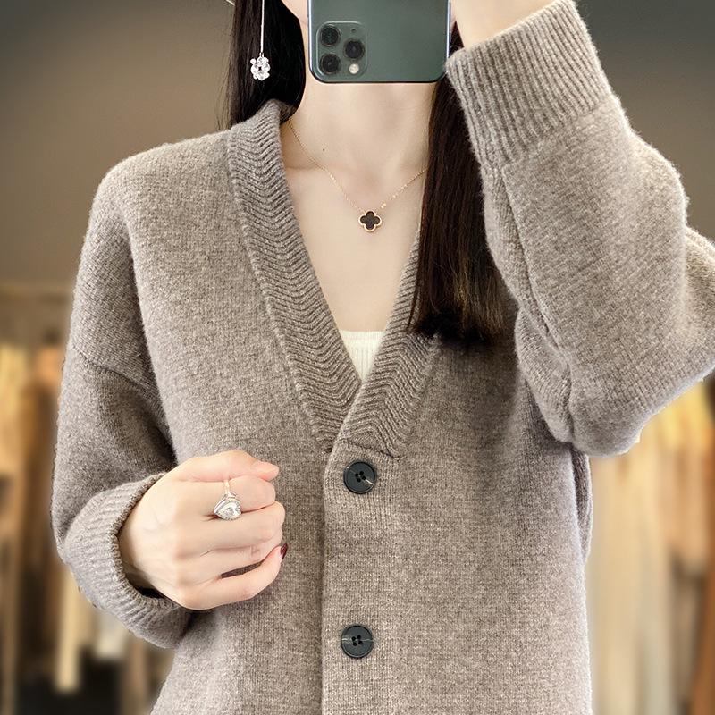 Casual V-neck Thick Wool Sweater Coat - New Autumn/Winter Long-Sleeve Cardigan for Women