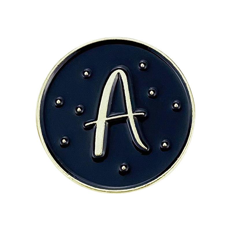 A-Z 26 Letters Initial Brooch Women English Alphabet Brooch Pin Round Badge Corsage Unisex Collar Jewelry Clothes Bag Decor Gift