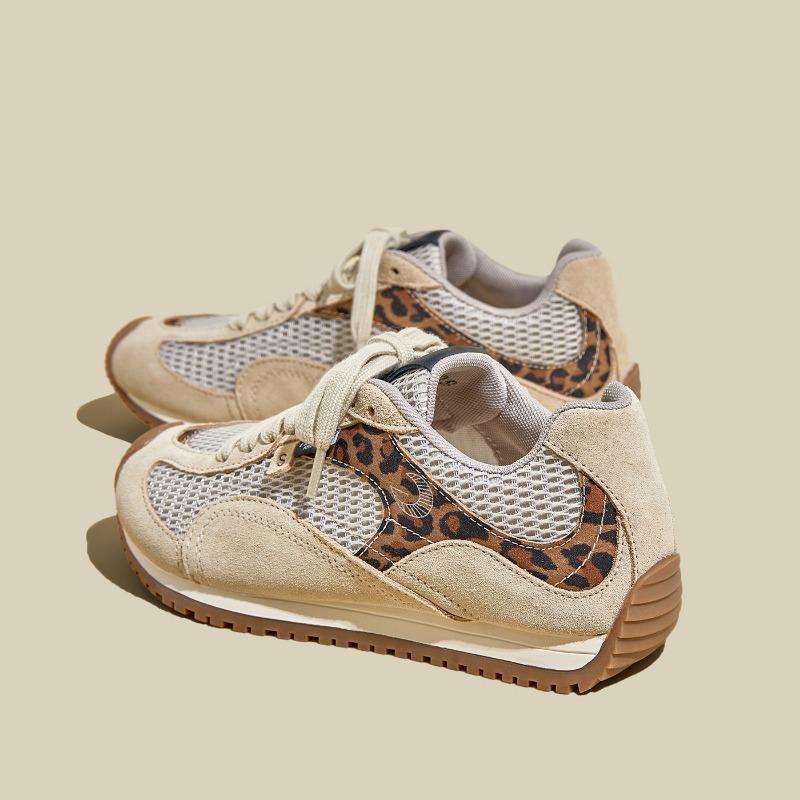 Summer and Autumn New Thick-soled Breathable Women's Versatile Casual Shoes Mesh Sneakers Women