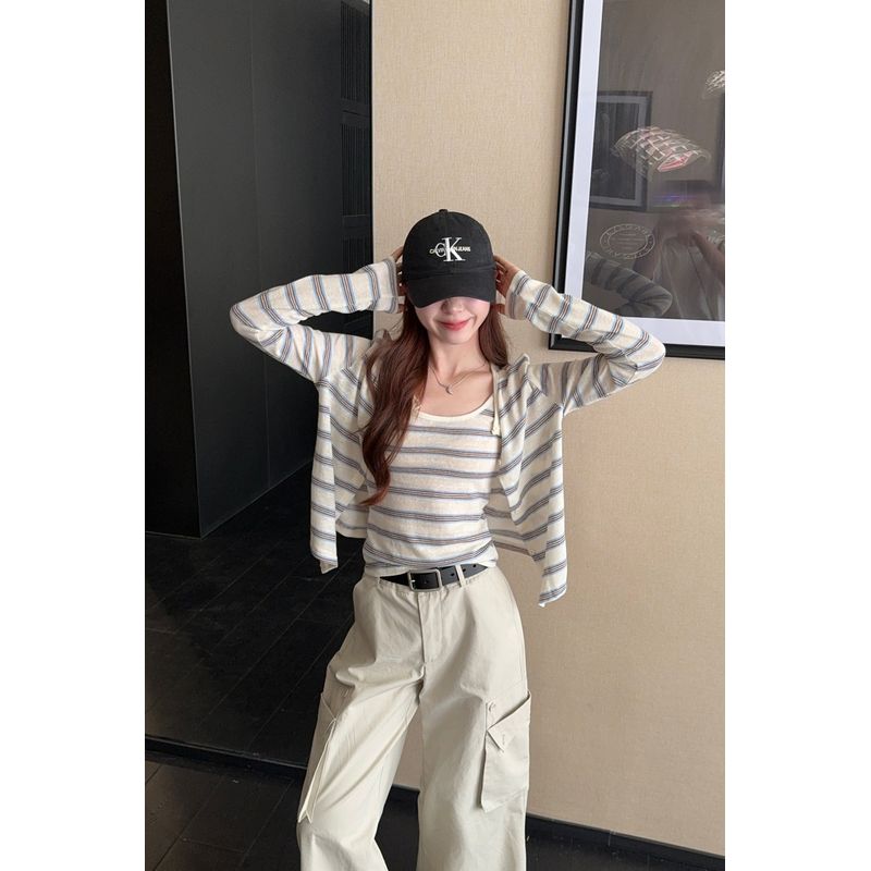 

Kumikumi Sweet Style Set Design Sense Stripe Knit cardigan Women Autumn Inner wear Cami Two-piece Set Vest plus Cardigan L