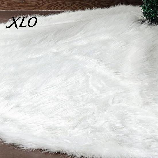Decorative Tree Stand Cover for Xmas Party 24/30/36 Inch White Faux Fur Christmas Skirt, Soft Fluffy Plush Large Skirt Villa Hotel Lobby Base