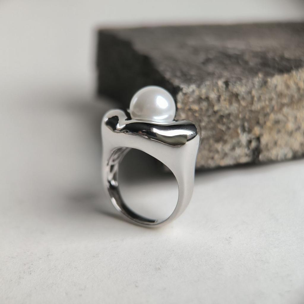 Серебряное кольцо с натуральным жемчугом, вес изделия 10,22 гр (2192657)