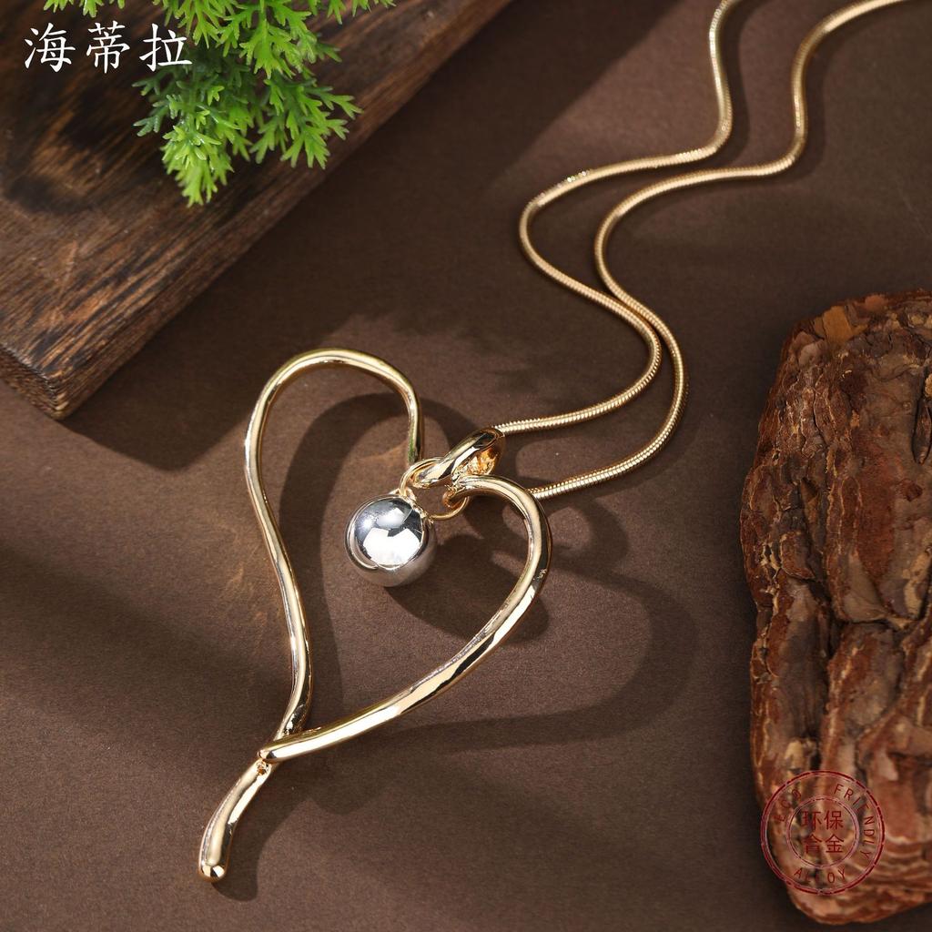 New Hollow Exaggerated Geometric Love Long Pendant, Women's High Sense Hollow Heart Long Necklace
