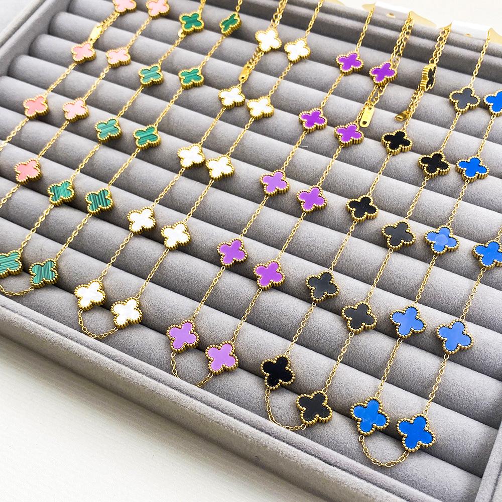Collana con 10 Fiori Quadrifoglio Moda Lusso Leggero Ciondolo a Fiore Catena Clavicola da Donna