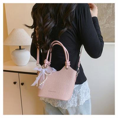 New Small Bag Women's Versatile Shoulder Messenger Bag Popular Fashion Portable Bucket Bag