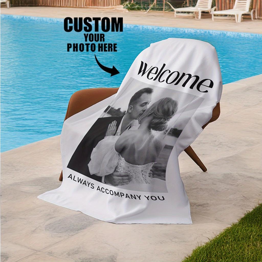 Personalisiertes Strandtuch Benutzerdefiniertes Foto Name/Logo/Wort Übergroßes Mikrofaserhandtuch Hochzeitsfeier Souvenir für Strand Schwimmen Bad