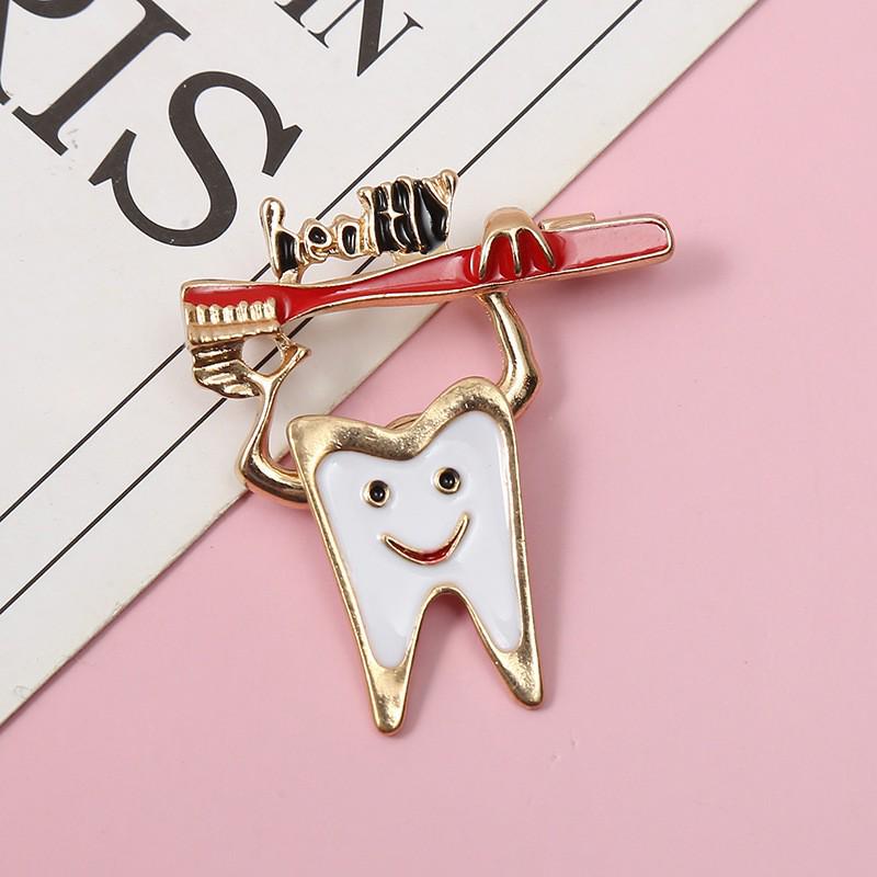 Elegant Metal Brooch for Shirts and Coats - Creative Tooth Pin Decor