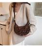 Retro Leopard Print Crossbody Bag: Autumn/Winter Fashion Versatile One-Shoulder Women's Dumpling Bag