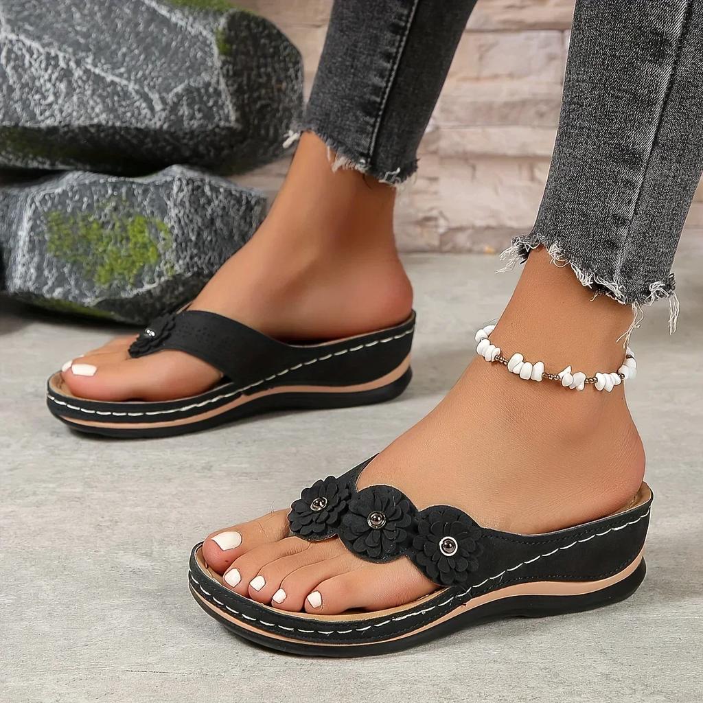 Fashion Floral Beach Flip-Flops for Women - Comfy Slip-On Summer Slides, Versatile Casual Outdoor Footwear