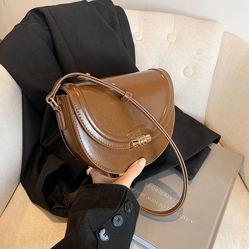 Klassische Burgunderrote Umhängetasche für Damen im Vintage-Stil mit einfarbigem Klappendesign, Schultertaschen für Damen, für den täglichen Pendler