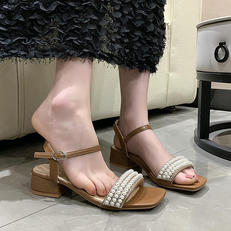 Γυναικεία Καλοκαίρι 2025 Μοντέρνα Σανδάλια Παπούτσια με Μεσαίο Τακούνι Γυναικεία Εξωτερικού Χώρου Σανδάλια με Περικνημίδα με Χάντρες Τετράγωνο Δάκτυλο Sandalias Chaussures Femme