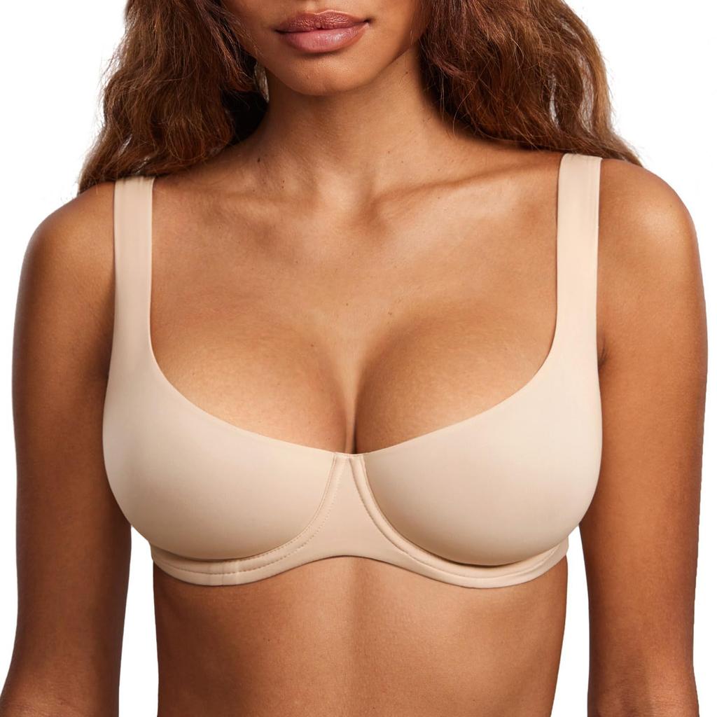 Le soutien-gorge a un anneau en acier, le maintien supérieur est froncé pour prévenir l'affaissement, et les seins secondaires sont resserrés.. Soutien-gorge grande taille, soutien-gorge confortable.