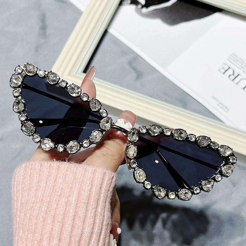 Cat-Eye Geometric Rhinestone Triangle Sunglasses