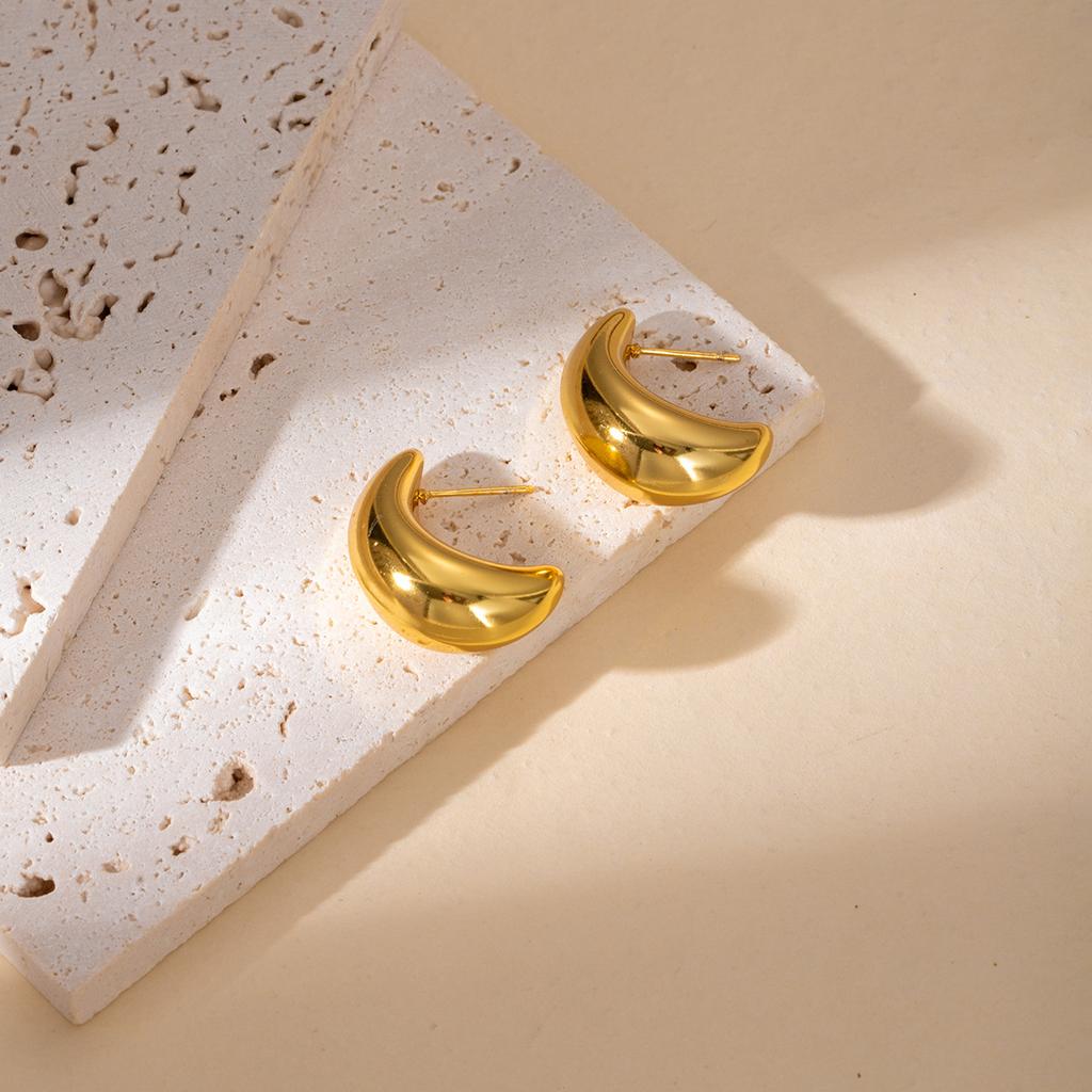 Metal Wind Geometric Hollow C-Shaped Stud Earrings Retro High-End Stainless Steel Earrings Personalized Atmosphere Earrings