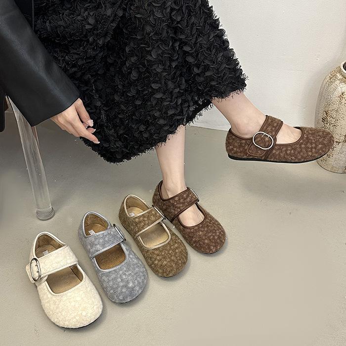 Fleece Flat-soled Fluffy Shoes for Women To Wear Outside 2025 Autumn and Winter New Korean Version of Gentle Fairy Wind Word Mary Jane Cotton Shoes