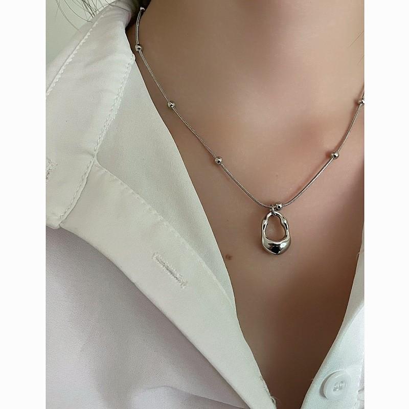 Geometric Water Drop Titanium Steel Necklace With Polished Finish For Unisex Stylish Collarbones