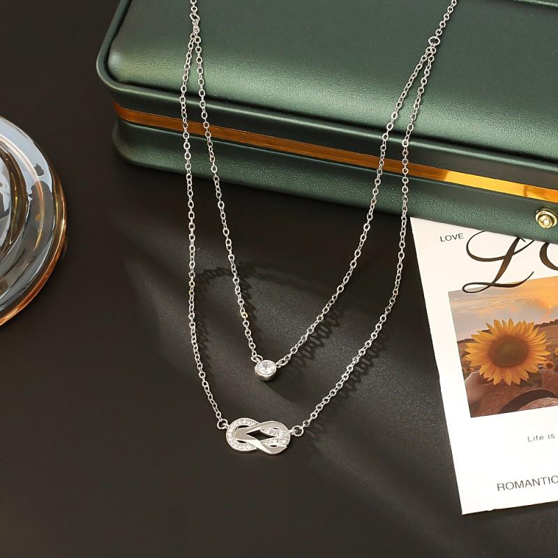 Luxe Small Horseshoe 8-Shaped Pendant Double Layer Necklace Shiny Zircon Clavicle Chain Women