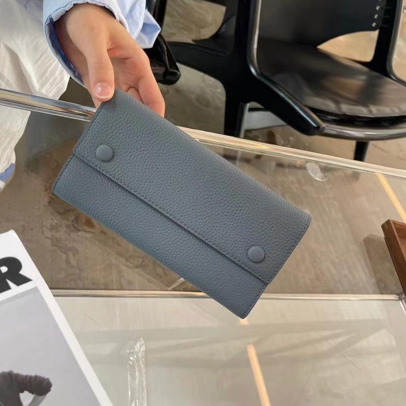 New Genuine Leather Women's Wallet With Lychee Pattern Long Design And Three Fold Rivets Featuring Contrasting Colors Inside. Cross Border Wallet