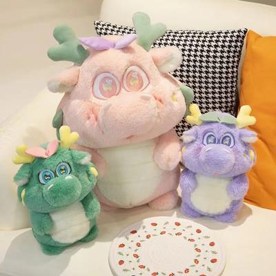 28/35cm Karikatür Sevimli Ejderha Maskot Peluş Oyuncak Renkli Ejderha Yastık Hediye Verme Çocuklar İçin Ev Dekorasyonu Eşlik Eden Bebek