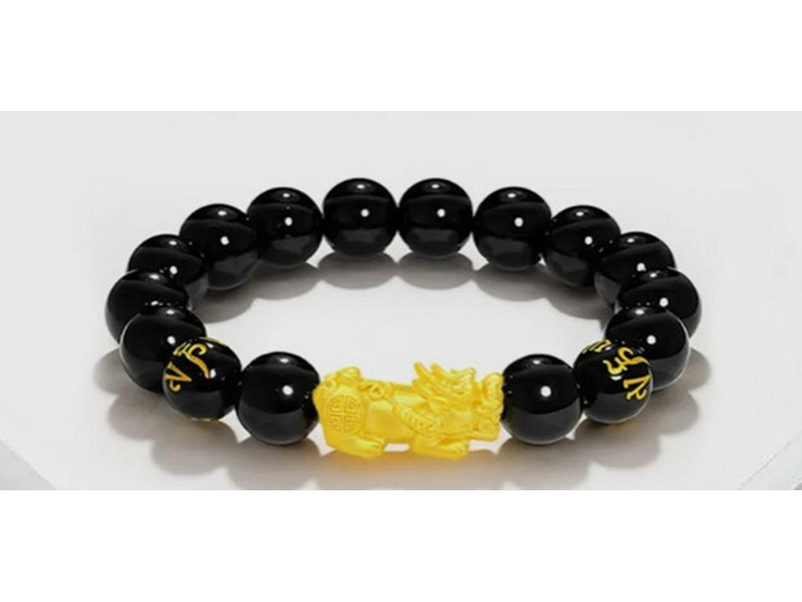 Мужской браслет Пиксиу с золотистым покрытием и бусинами с шестислоговой мантрой
