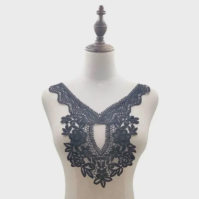 3D Vyšívaná Krajka z Mléčného Hedvábí Korsážový Límec