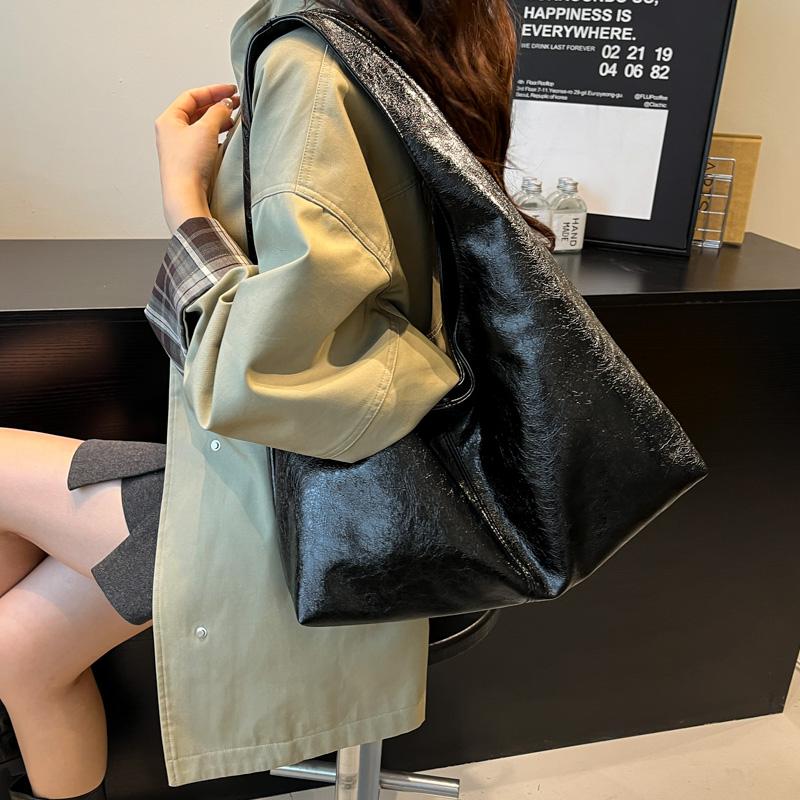 Vintage Underarm Bag Women's Tote Bag Large Capacity Shoulder Bag
