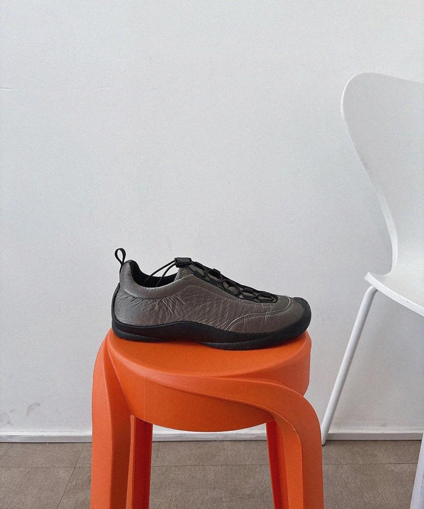 Moodnple Slogan Asymmetrical Sneakers Tightening Strap Unique Material 2 Colors