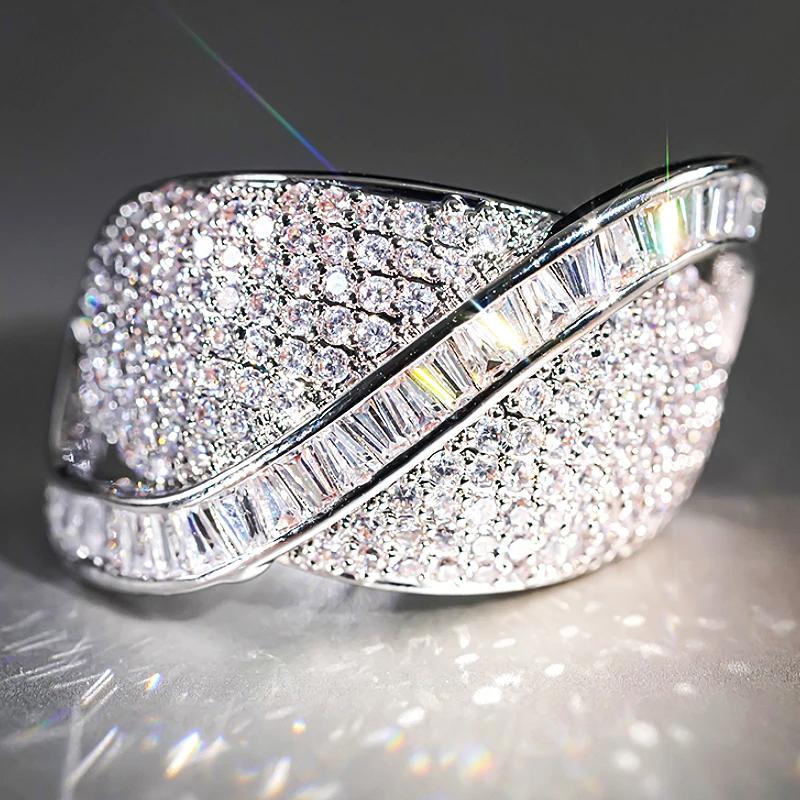Huitan Sparkling Women Ring Luxury Accessories Inlaid Shining CZ Trendy Party Engagement Holiday Wedding Unique Design Jewelry