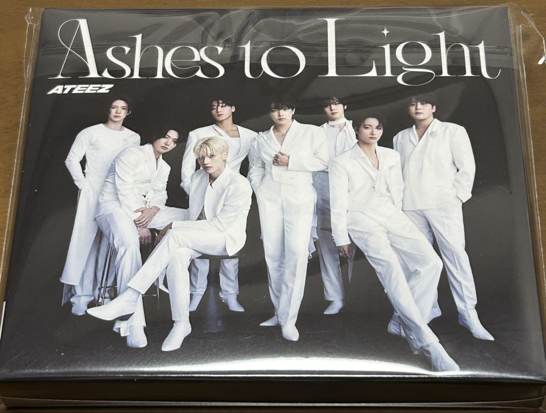 

[USED] ATEEZ Ashes to Light ATINY Edition
